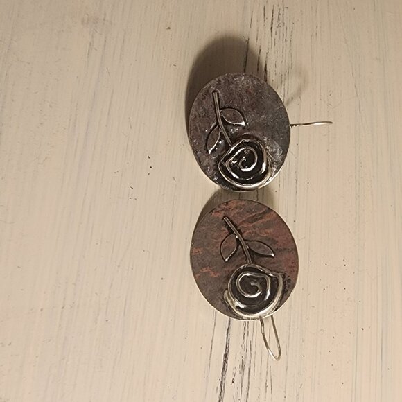 Rose earings - Picture 4 of 4